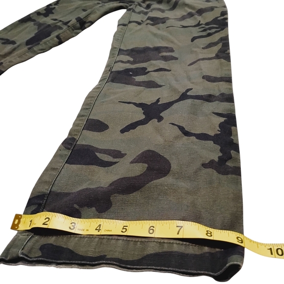 TNA Aritzia | Camouflage Wide Leg Pull On Cargo Pants | Size 2XS - Picture 5 of 11